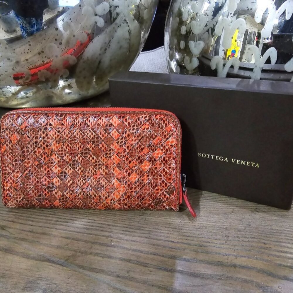 Euc Authentic Bottega Veneta Python Zippy Wallet - image 2